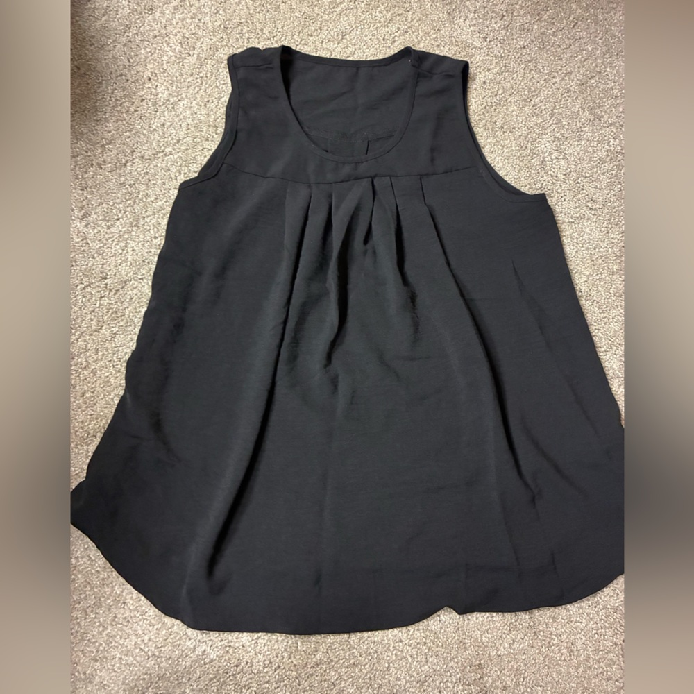 Black Pleated Sleeveless Top